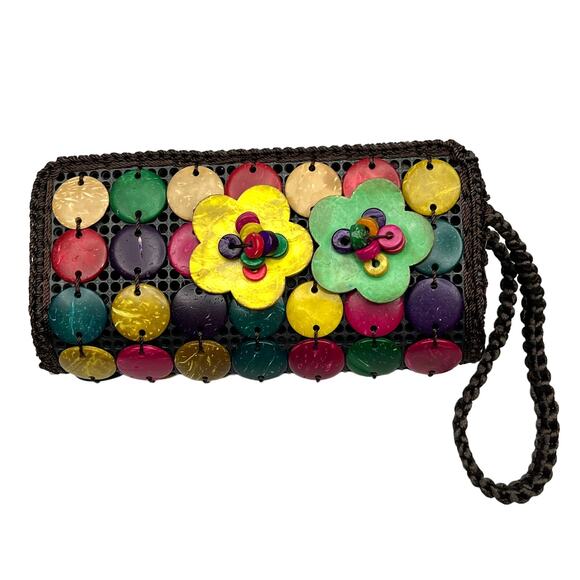 Boho Shell Crochet Wristlet - Picture 1 of 9